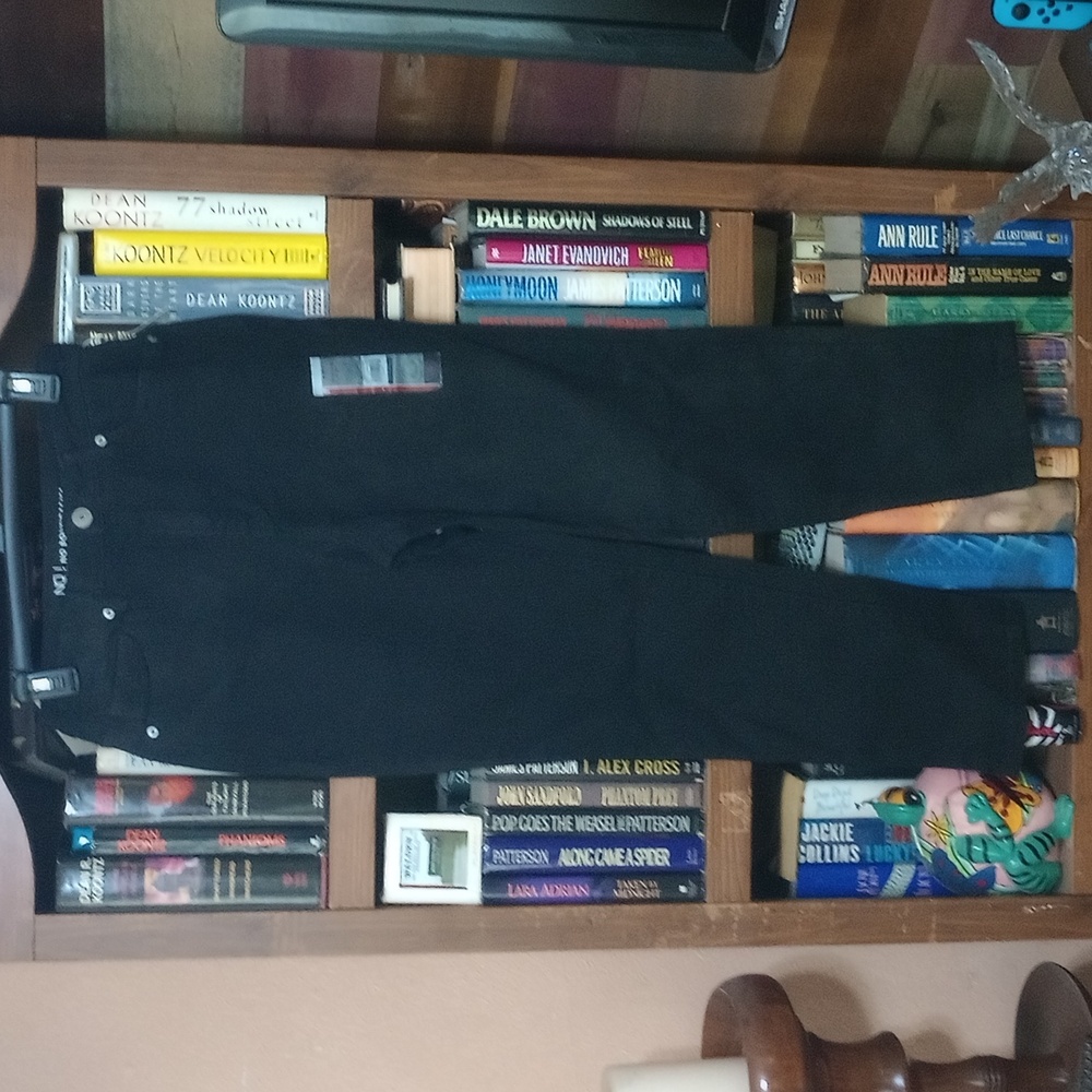 NWT Ladies No Boundaries Black Jeans Size 7 High Rise Mom Jeans